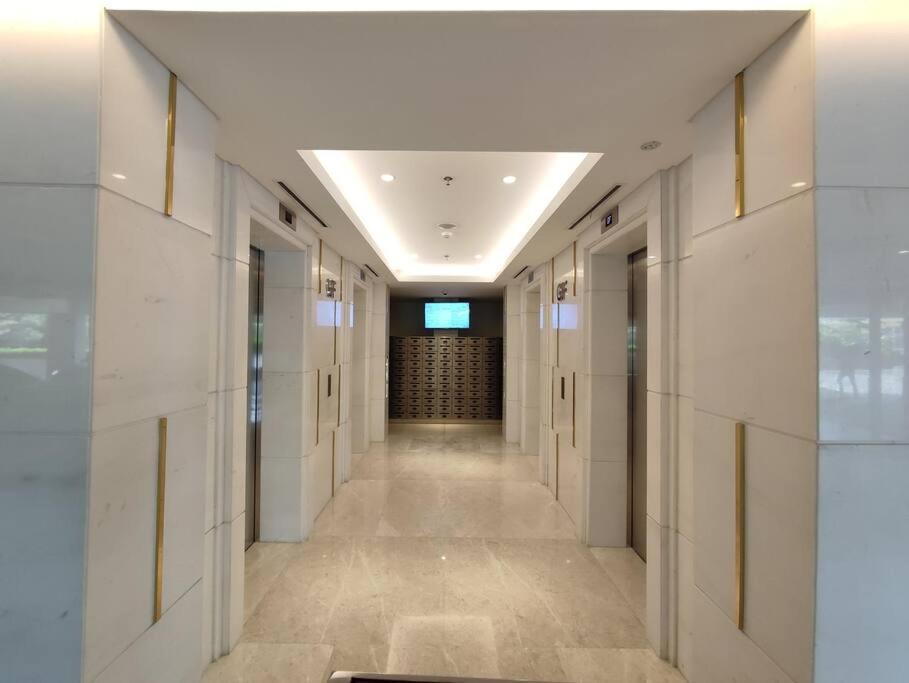Pik Family 2 Bedroom, 5 Beds & Balcony Best View Τζακάρτα Εξωτερικό φωτογραφία